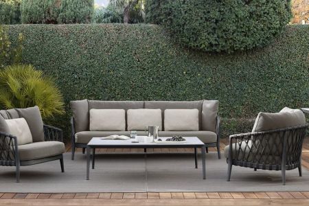 Ab nach draußen: Die neuen Gartenmöbel - April 2022