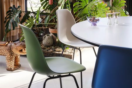 Update für einen Klassiker: „Eames Plastic Chair RE“
