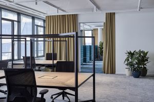 Flexible Akustikwunder: Schallschutzvorhänge