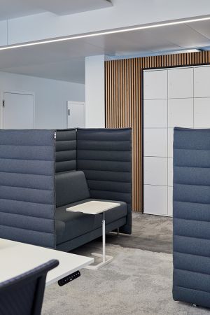 Sofas für das Open Space Office