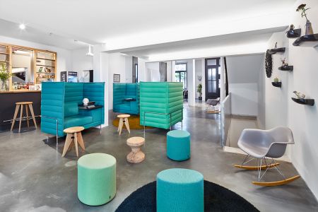 Sofas für das Open Space Office