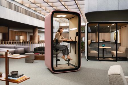 Effiziente Raumlösungen mit Framery: Neue Telefon- und Besprechungsboxen in unserem Showroom