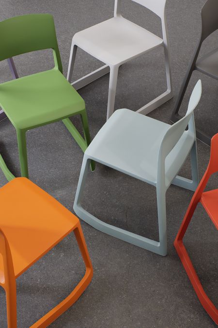 Jetzt wird’s bunt: „Tip Ton RE“ und „Uten.Silo RE“ aus Recyclingkunststoff