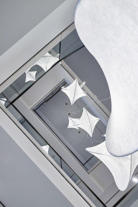 neu im Showroom: Overlap Hängeleuchte von Flos