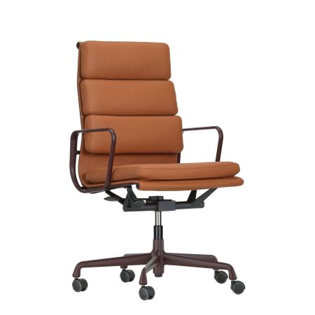 Eames Aluminium & Soft Pad Chairs von Vitra