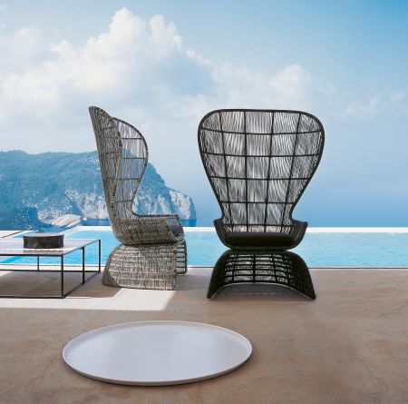 Outdoor Sessel Crinoline (© B&B Italia)