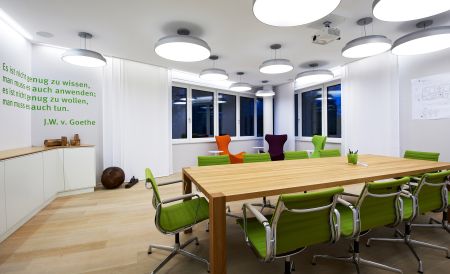 Projekt in Zusammenarbeit mit brandherm + krumrey interior architecture (© Joachim Grothus)
