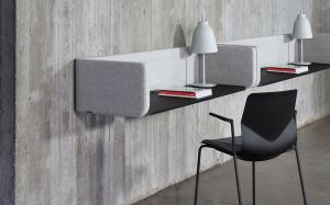 Stuhl Four Cast, Schreibtisch Four Us Wallpod (© Four&reg;Design)