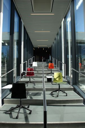 Stuhl Four Cast (© Four&reg;Design)