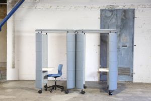 Stuhl Four Cast, Box Inno Pod (© Four&reg;Design)