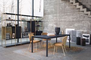 Tisch S600 (© Janua)