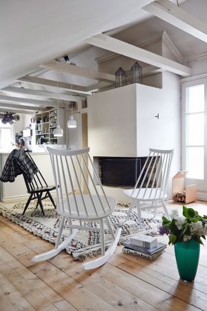St&uuml;hle Mademoiselle (© Artek)