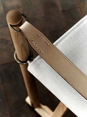 MK 99200 Folding Chair (© Carl Hansen)
