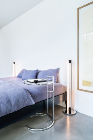 Adjustable Table, Tube Light - authorised
by The World Licence Holder Aram Designs Ltd. (© Daniel Breidt)