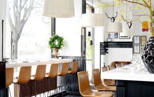 Barhocker Pato Kollektion (© Fredericia)