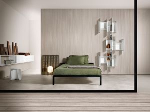 Alu Bett, Regal Randomito, Beistelltisch SAG (© MDF Italia)