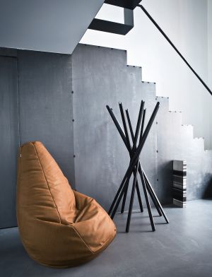 Sitzsack Sacco, Garderobe Sciangai (© Zanotta)