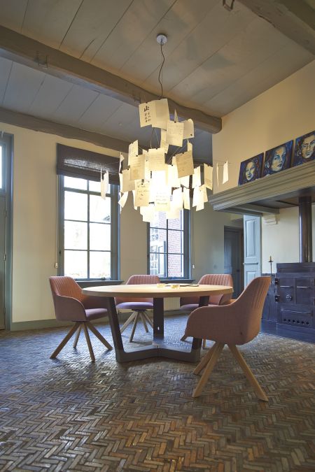 Tisch Base (© Arco)