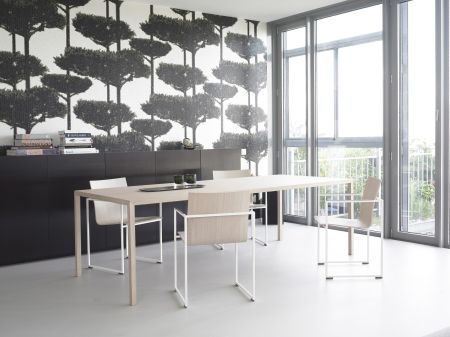 Tisch Slim Plus (© Arco)