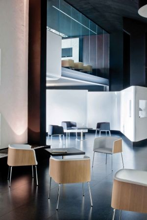 Allure, Inox (© Pedrali)