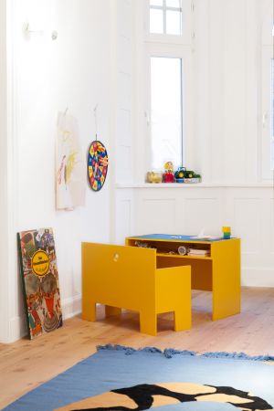 Tisch und Bank Wonder Box (© Richard Lampert)