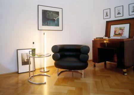 Adjustable Table - Hersteller ClassiCon authorised by The World Licence Holder Aram Designs Ltd. (© Felix Holzer)