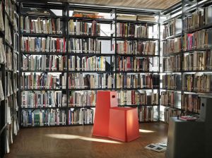 Stool Tool (© Vitra)