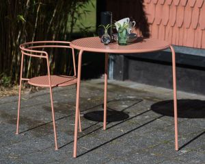 Point Table & Point Chair (© OK Design)