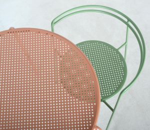 Point Table & Point Chair (© OK Design)