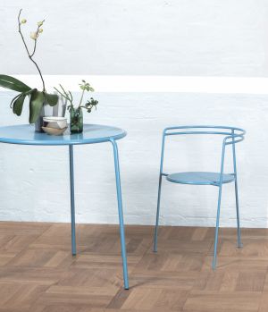 Point Table & Point Chair (© OK Design)