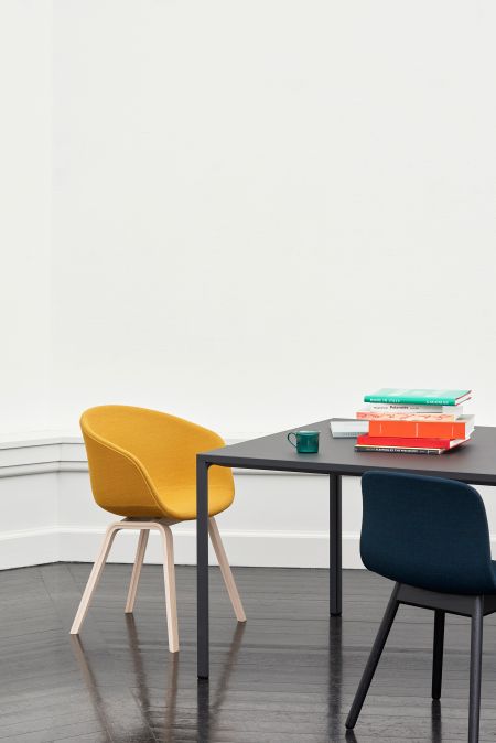 About A Chair (© Hay)