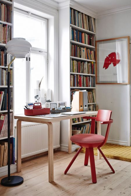 Aalto Tisch, Rival Stuhl (© Artek)