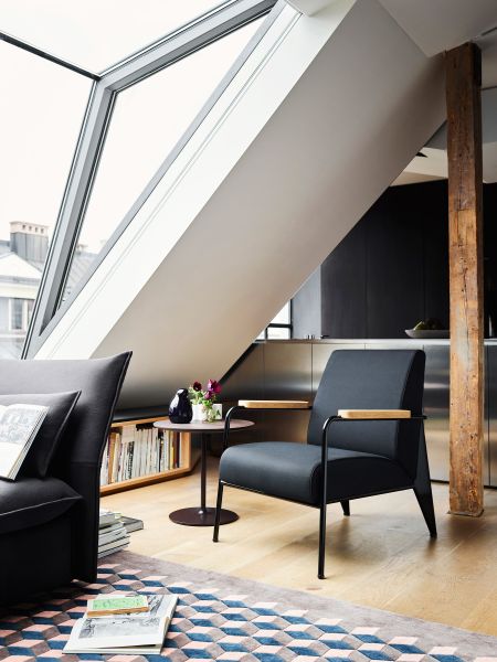 Sessel Fauteuil de Salon, Sofa Mariposa (© Vitra)