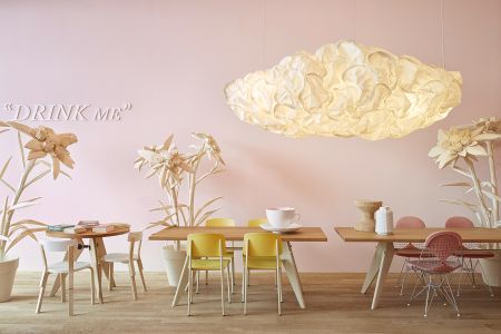 St&uuml;hle Standard, EM Table (© Vitra)