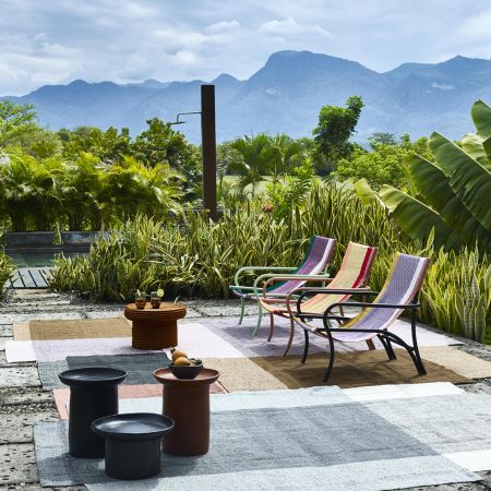 Loungechair Maraca, Couchtisch Nuna, Couchtisch La Che (© Ames)