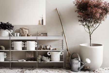 Die Geschichte hinter dem „String“-Regal (© String Furniture)