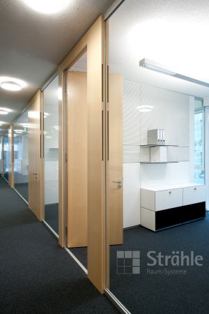 Trennwandsystem 2300 (© Hubert Fotodesign)