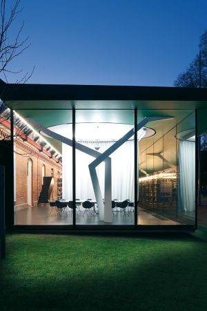 Schallvorhang OFFICE mit Schienensystem TRUMPF (© Planungsgemeinschaft Zauberscho(e)n und B&uuml;hler & B&uuml;hler Architekten)