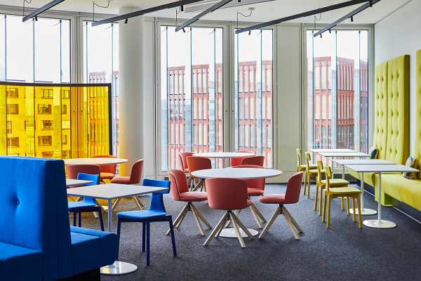 Coffee und Work Lounge in der Hafencity