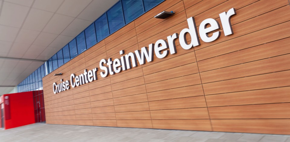 Projekt-Cruise-Center-Steinwerder-Banner-Gaertnermoebel-01