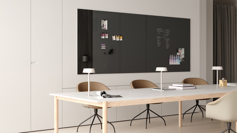 chat-board-classic-crafted-gaertnermoebel-slider
