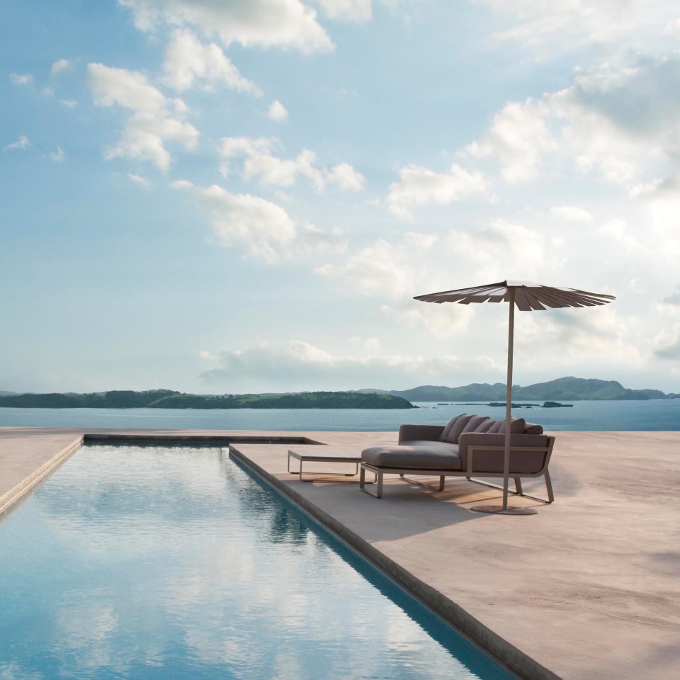 gandia-blasco-daybed-elevated-sand-2000