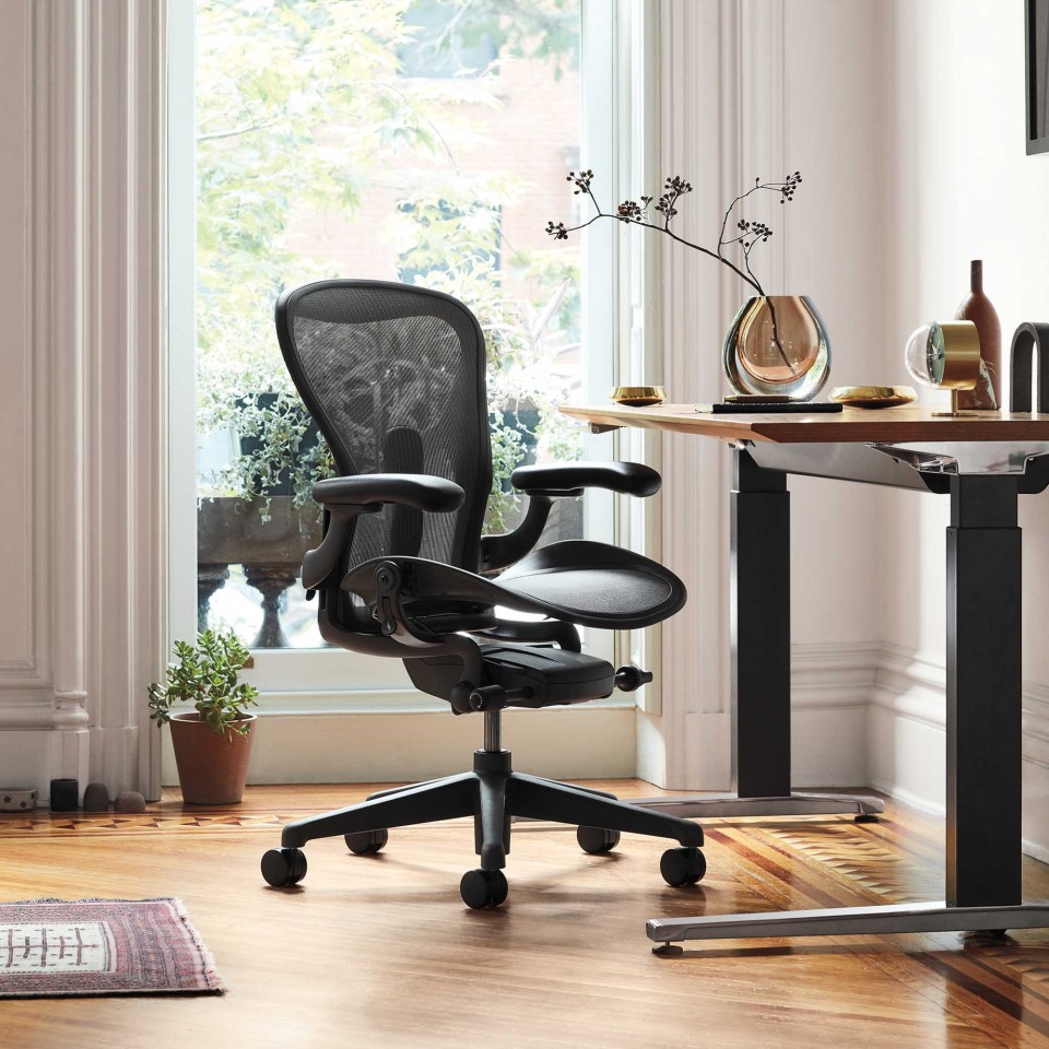 herman-miller-brooklyn-06-aeroncampaign-020-hero-2000