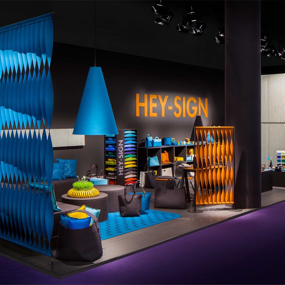 hey-sign-flaechenvorhang-flow-aus-filz-2000