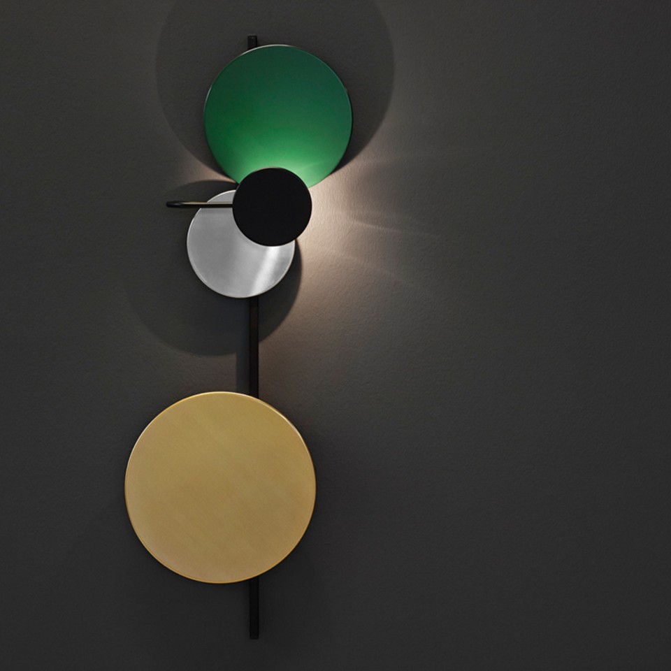 please-wait-to-be-seated-planet-lamp-cedar-green-2000-01