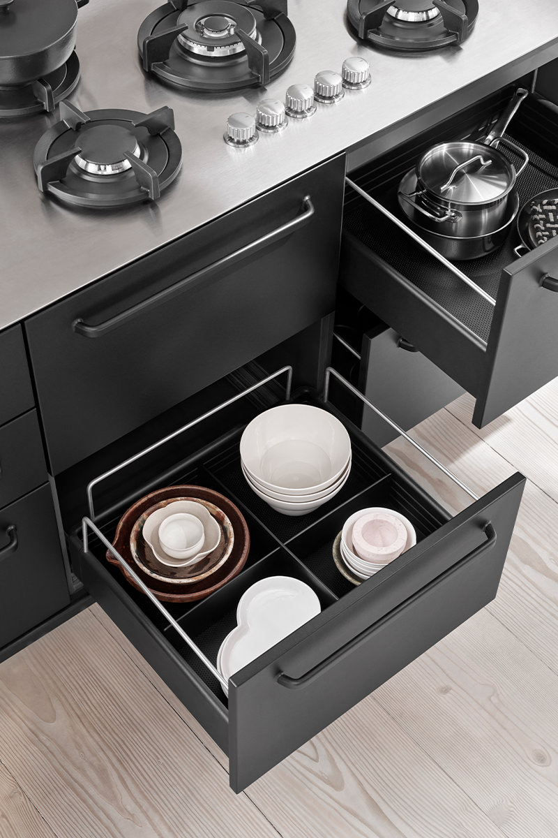 vipp-v1-kitchen-black-detail-14.jpg