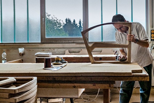 10_ClassiCon-Production-Euvira-Rocking-Chair-1.jpg