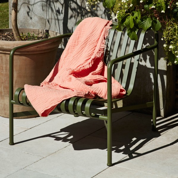 Palissade_Lounge_Chair_Low_olive_Crinkle_Plaid_peach_1400.jpg