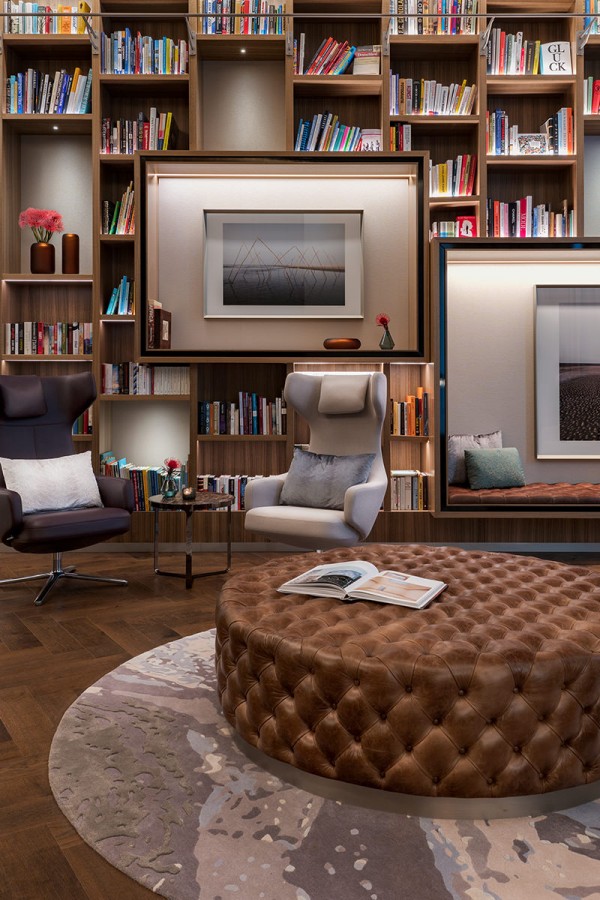 Projekt-The-Fontenay-Lounge-Bibliothek-Gaertnermoebel-02.jpg