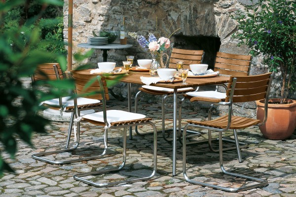 <a href="https://shop.gaertnermoebel.de/Marken/Thonet/Stuhl-S-40.html">Stuhl S 40</a>